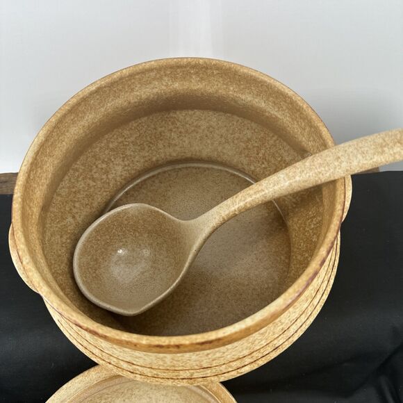 Soup Tureen 3 QT Pottery Craft Stoneware Sand Brown Tan Serving Bowl USA Vintage - Picture 9 of 16